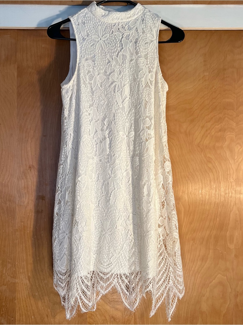 Fire Los Angeles White Floral Lace High-Neck Shift Dress